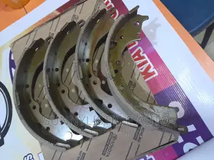 Brake Lining for Toyota Hilux 2x4