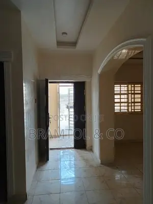 3bdrm Block of Flats in Kiami for rent