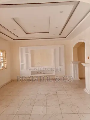 3bdrm Block of Flats in Kiami for rent