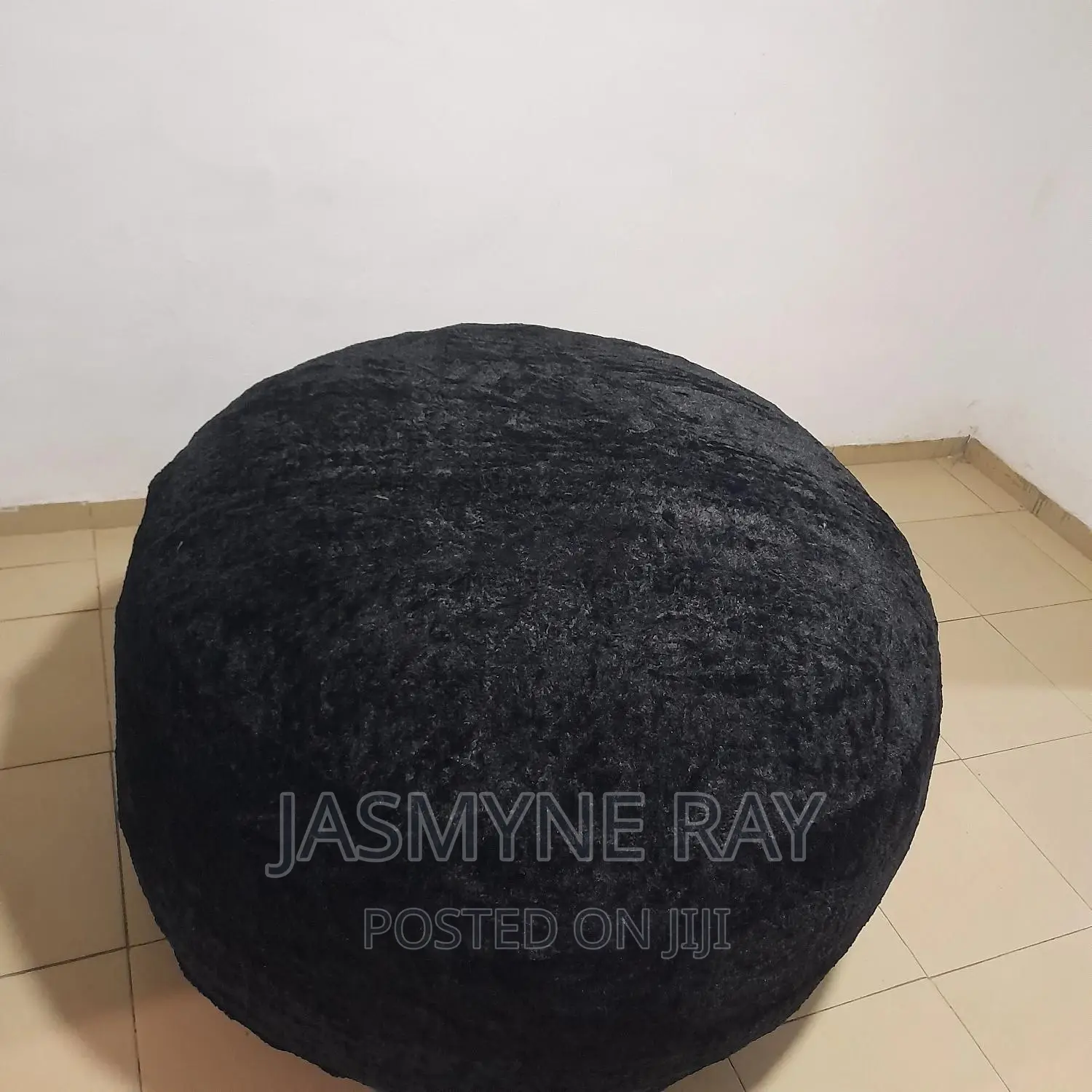 4ft Comfy Black Round Bean Bag