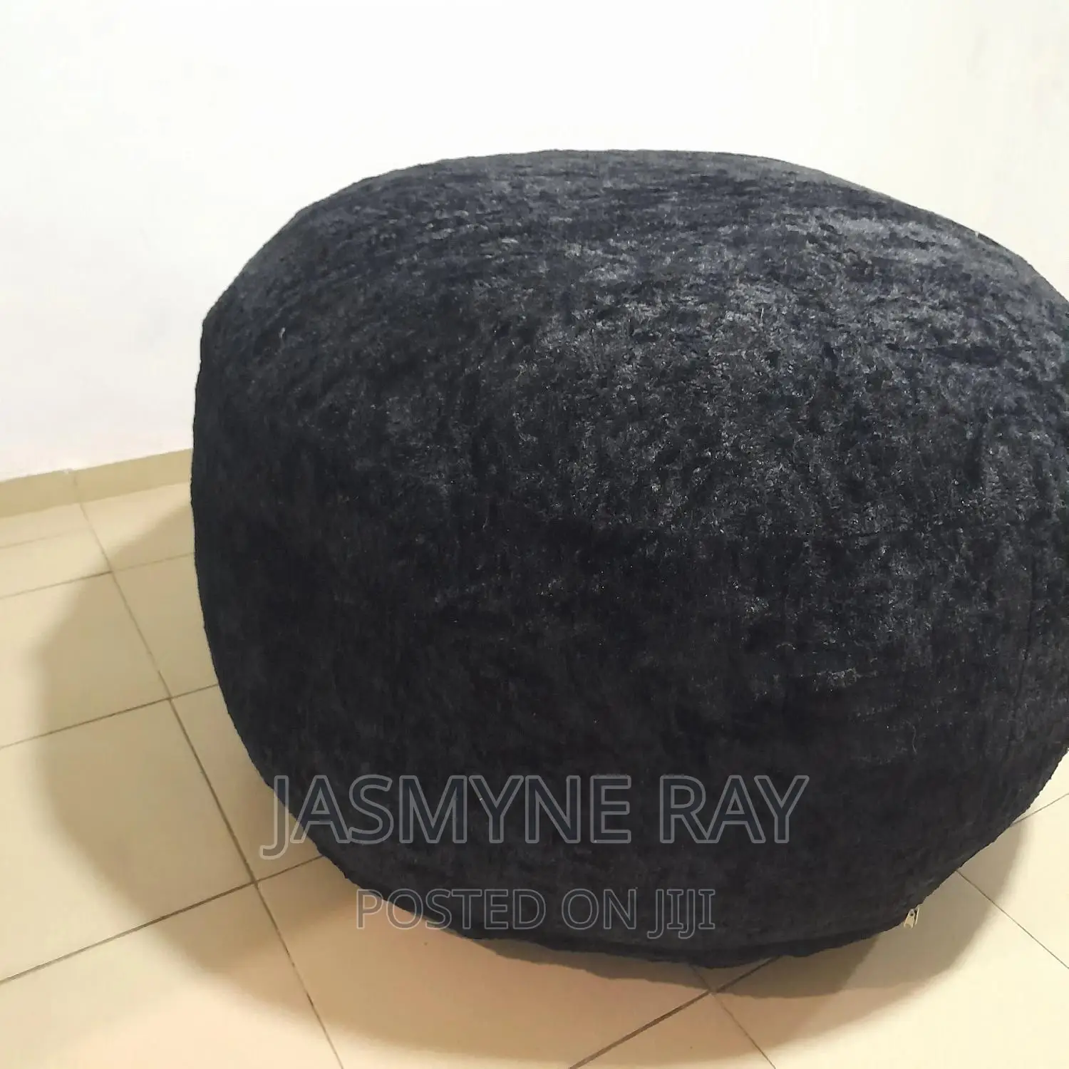 4ft Comfy Black Round Bean Bag