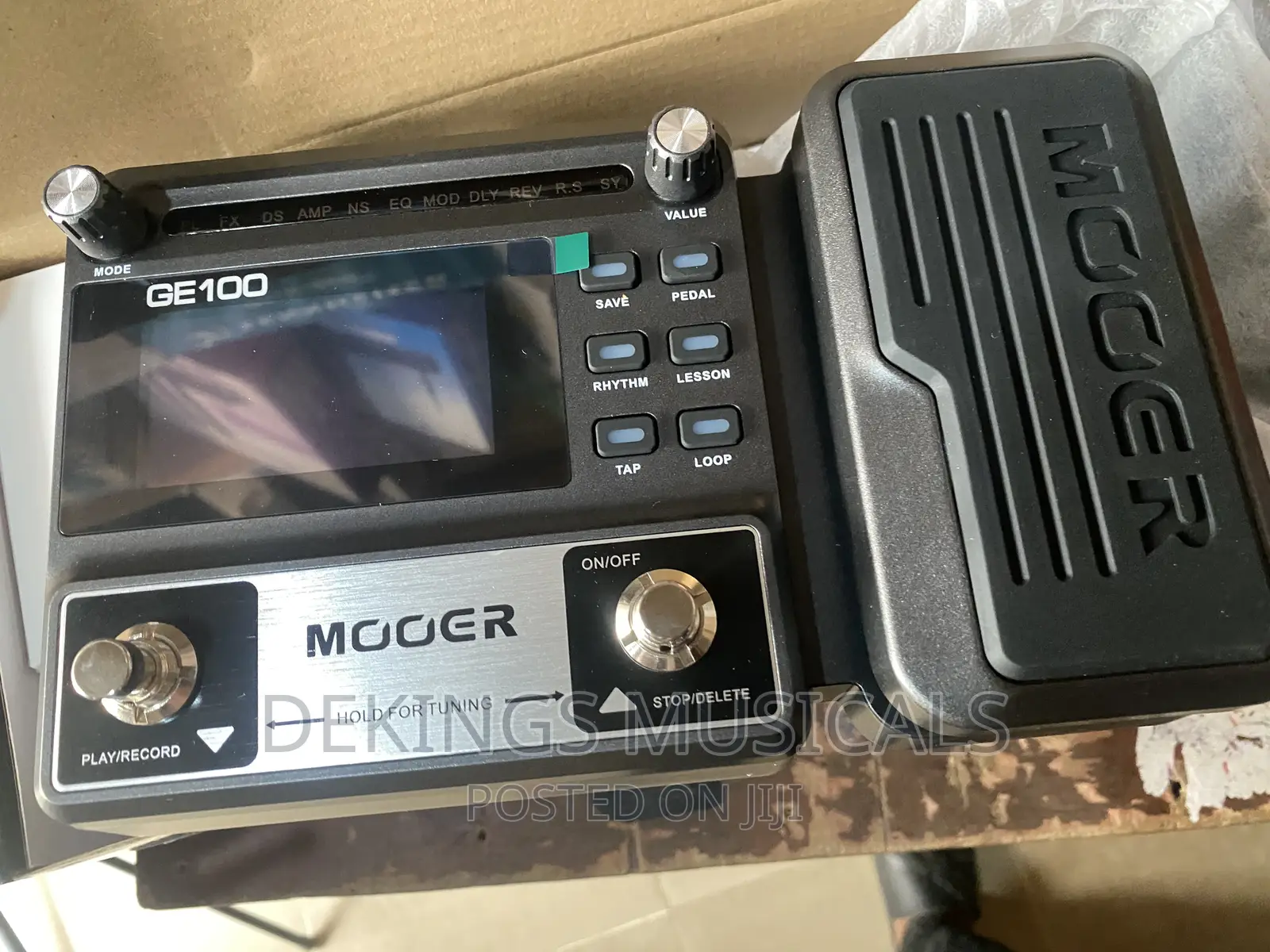 Mooer GE100 Guitar Multi Effects Processor