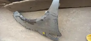 Right Side Fender Toyota Avensis 2012