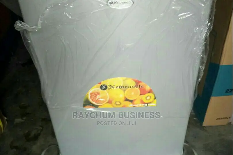 Newcastle Table Top Fridge Model 142s