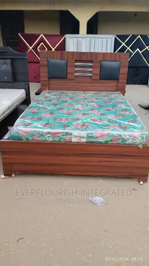 Bed Frame 4x6ft With Mattress