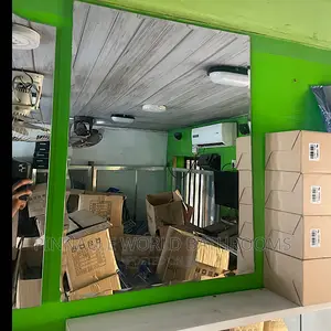 Plain Mirrors