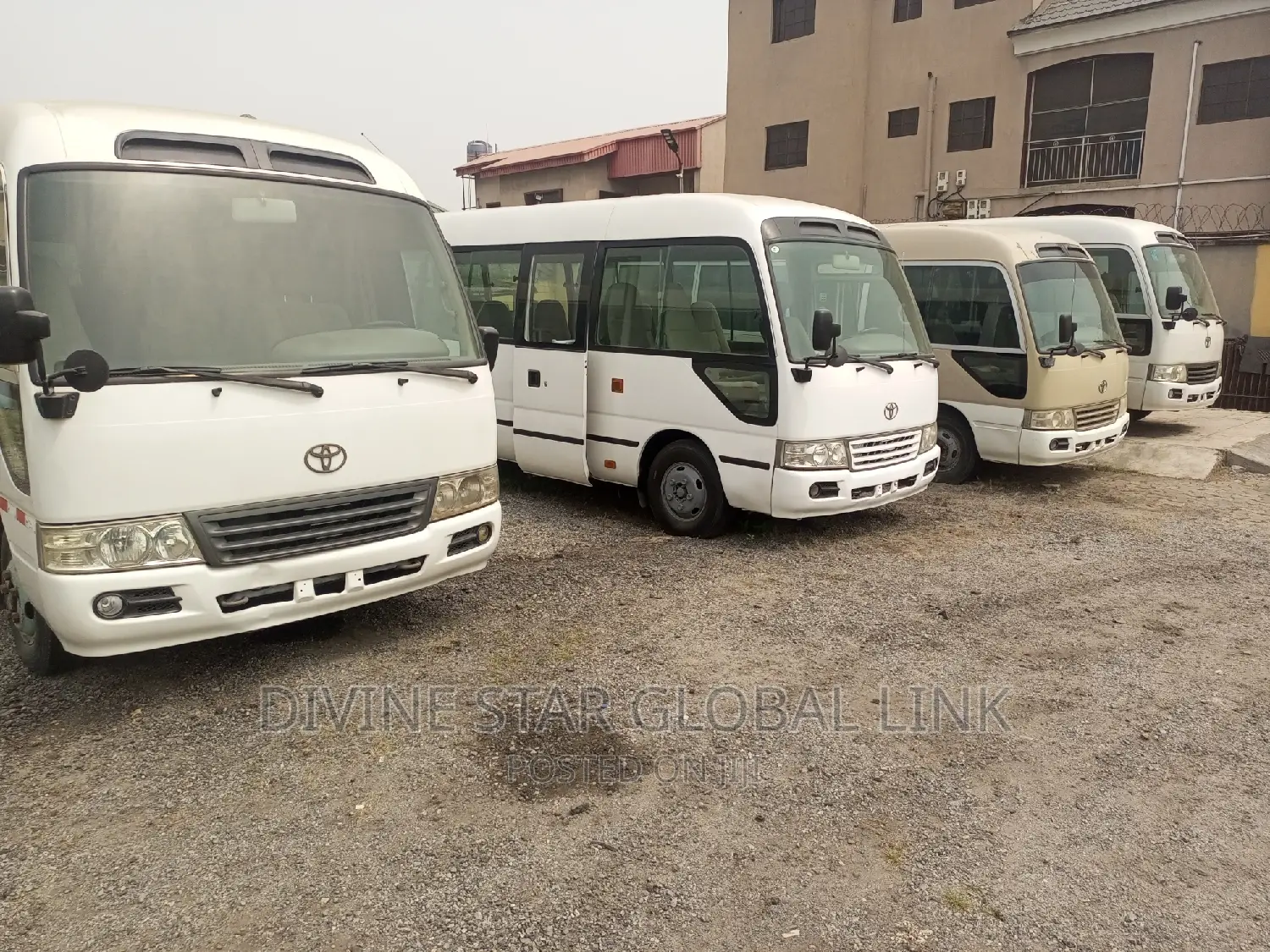 Toyota Coaster 2014 Gold