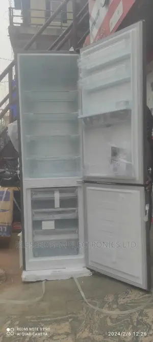 New Hisense 264l Double Door Fridge Bottom Freezer>Dispenser