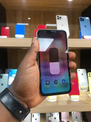 Apple iPhone 11 64 GB White