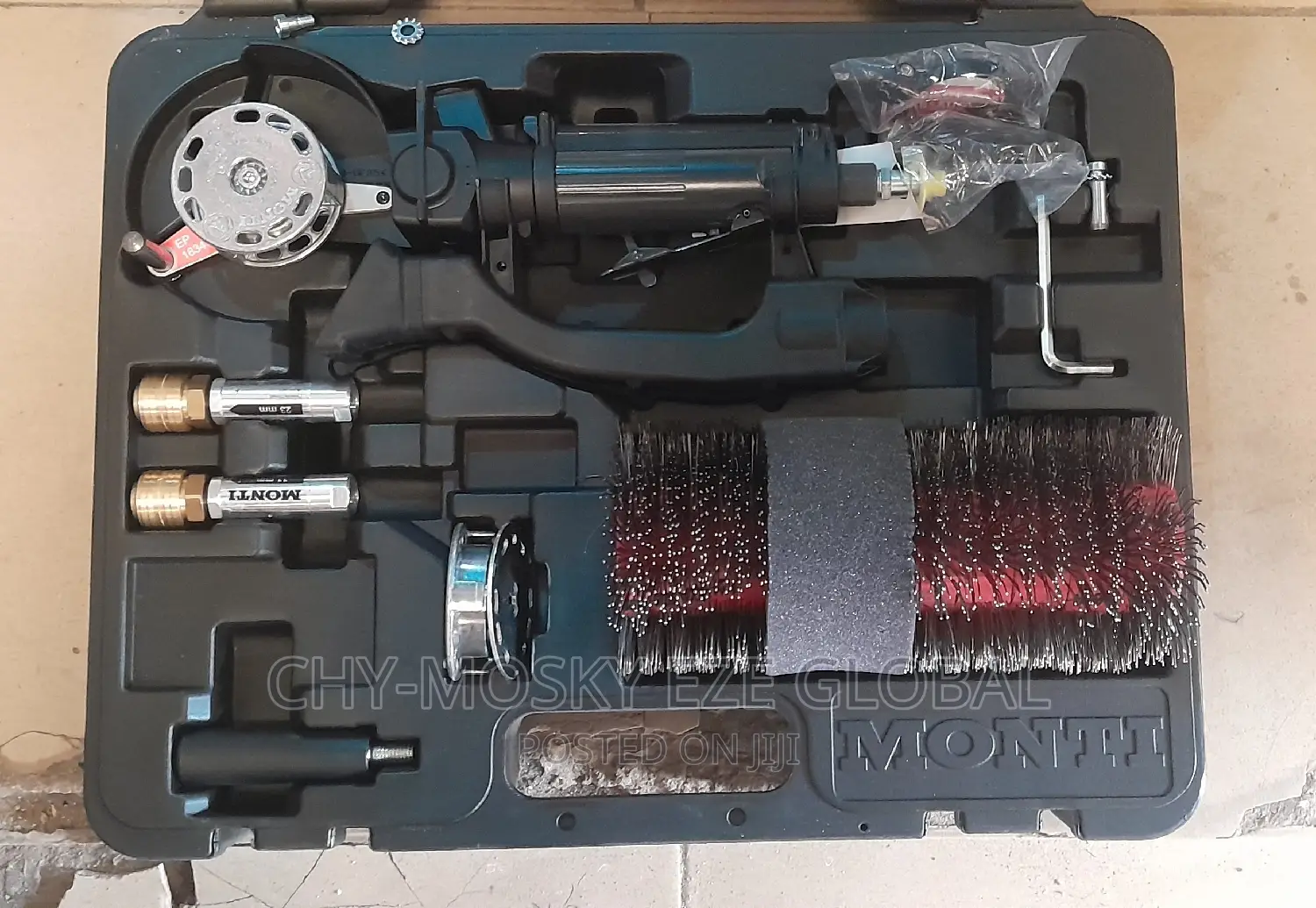 Monti Pneumatic Bristle Blaster Tools/Kit