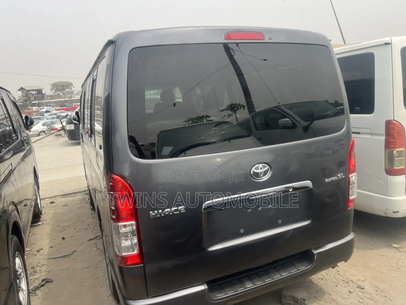 Toyota HiAce 2012 Grey