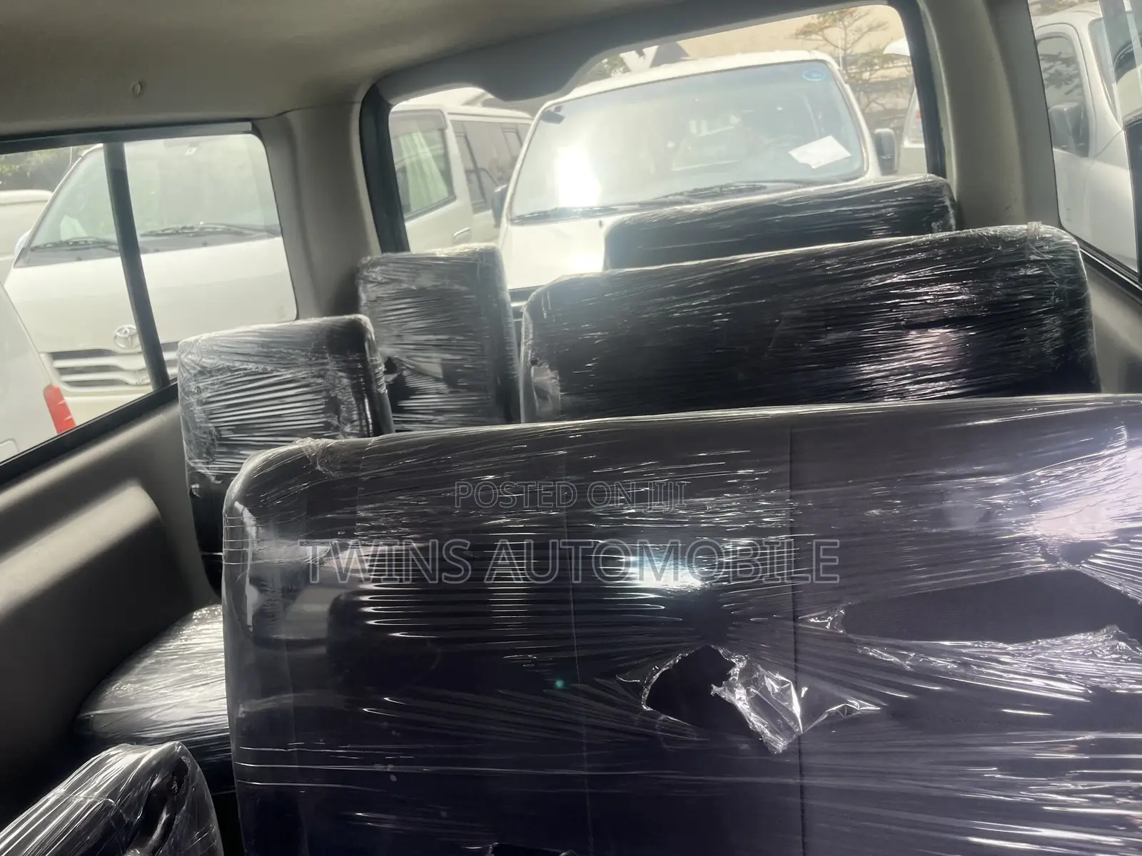 Toyota HiAce 2012 Grey