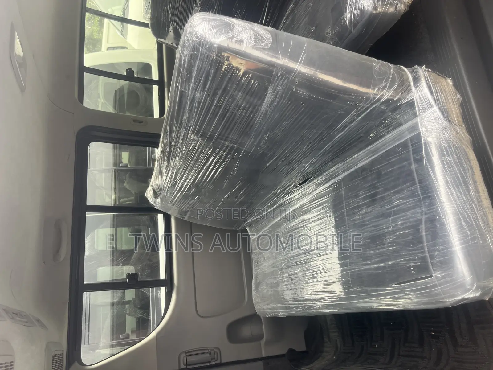 Toyota HiAce 2012 Grey