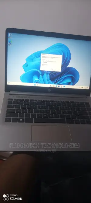 New Laptop HP 240 8GB Intel Core I3 SSD 512GB