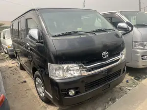 Toyota HiAce 2014 Black