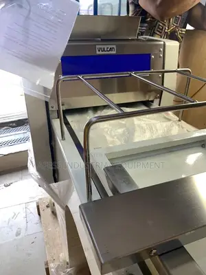 Dough Moulder