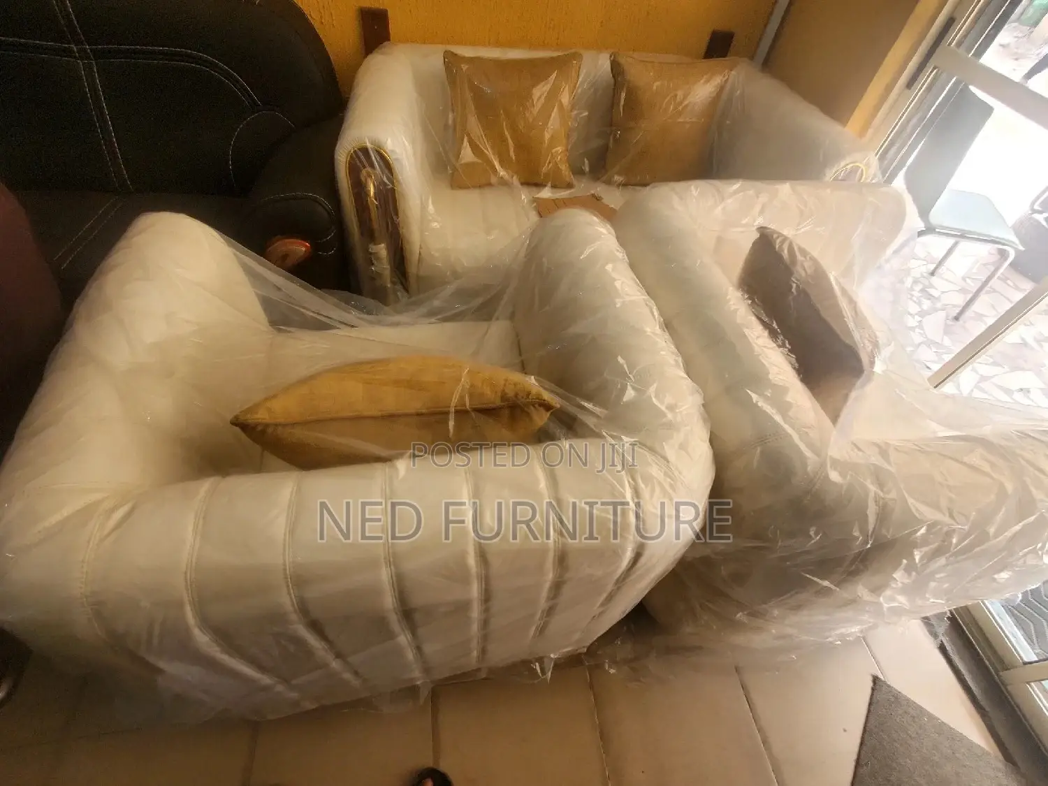 Quality Leather Sofa Set