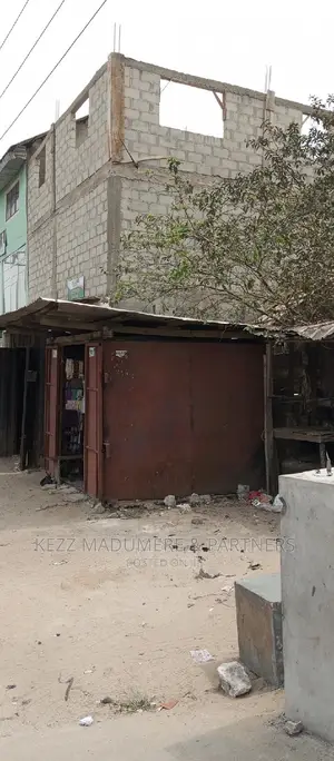 For Sale: Land on the Major Iwofe Road