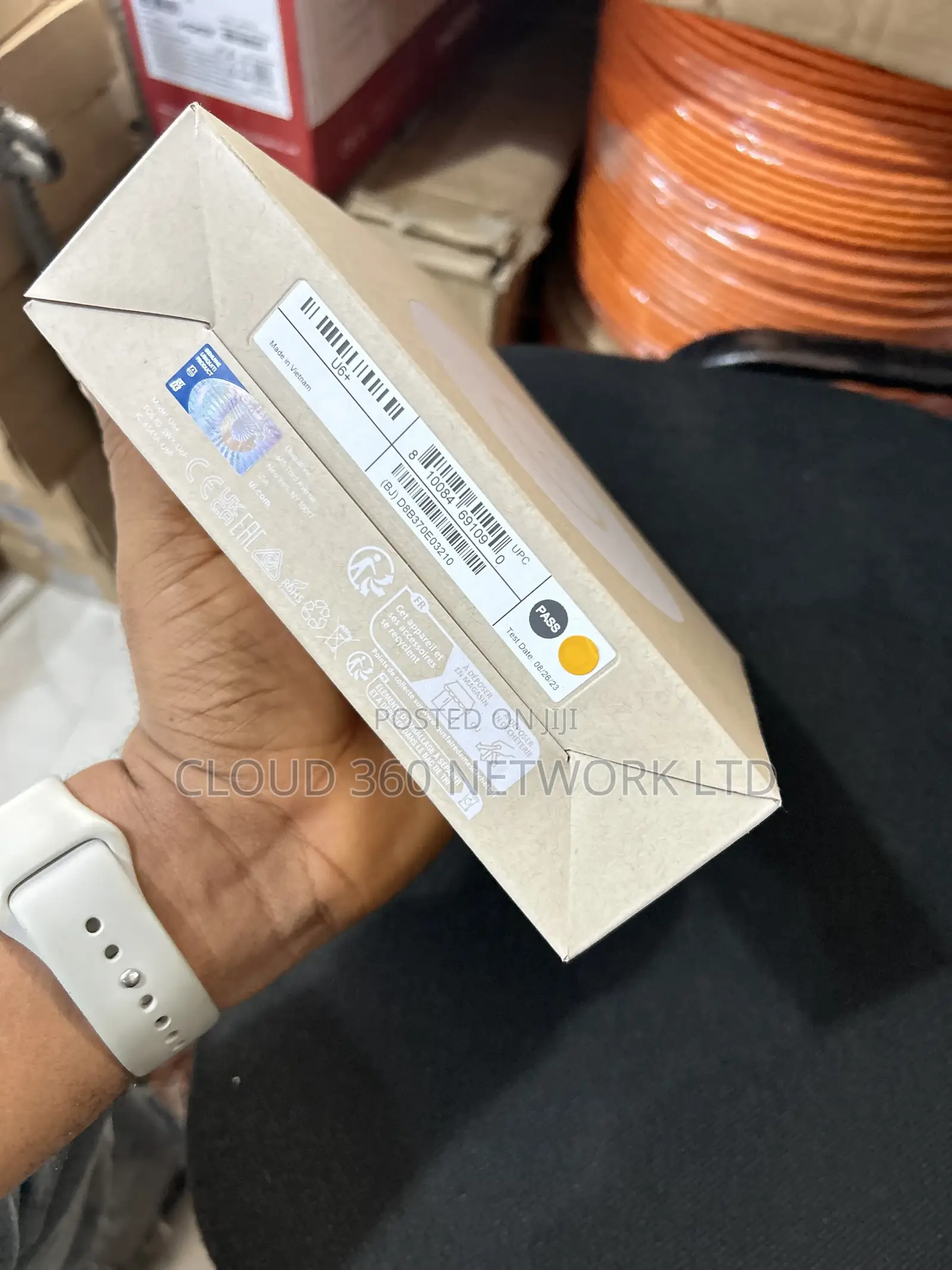 Ubiquiti U6 +