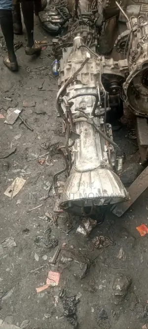 Nissan Pathfinder 2001-2003 Transmission.