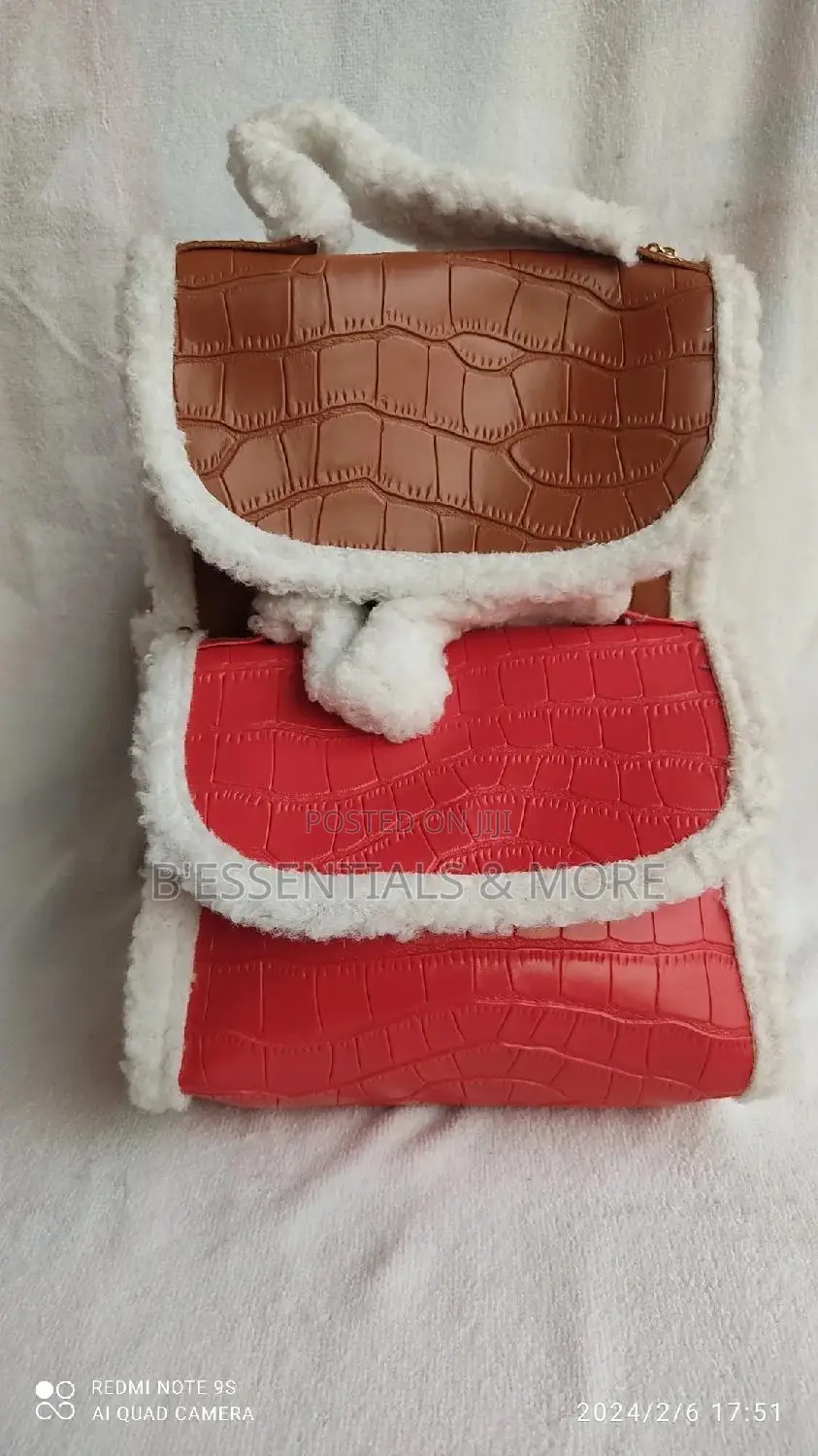 Ladies Portable Mini Hand Bag
