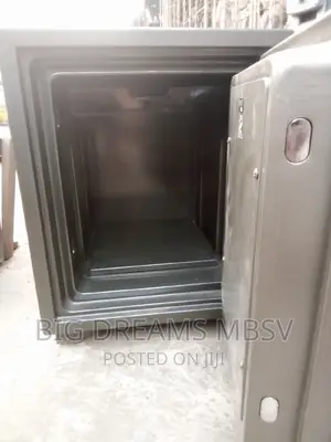 Lt Gb Manual Fireproof Safe