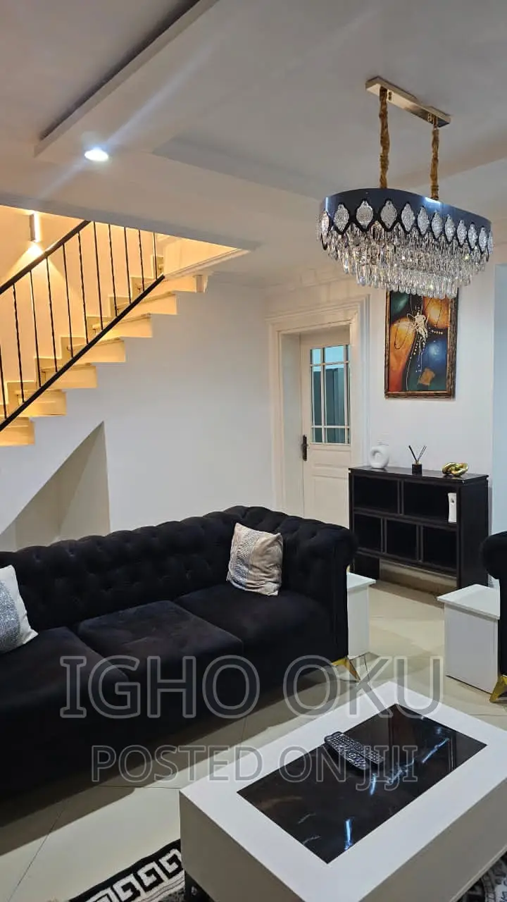 2 Bedroom Terrace Duplex Available for Short Stay.