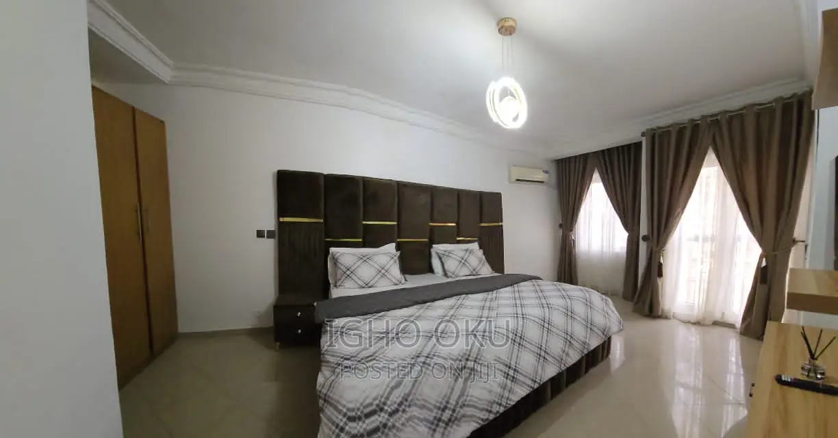 2 Bedroom Terrace Duplex Available for Short Stay.