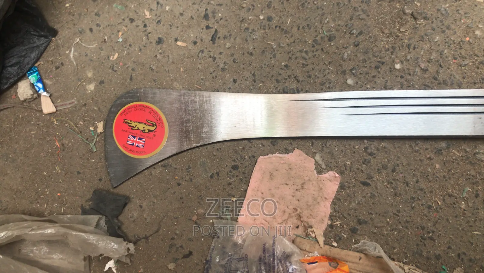 Original Crocodile Cuttlass