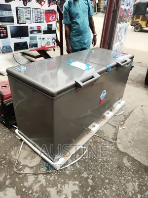 Brand New Hair Thermocool 550L Double Door Chest Freezer