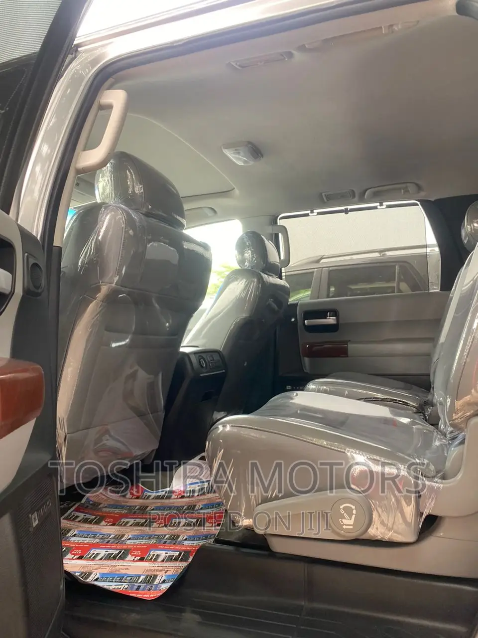 Toyota Sequoia 2011 Silver
