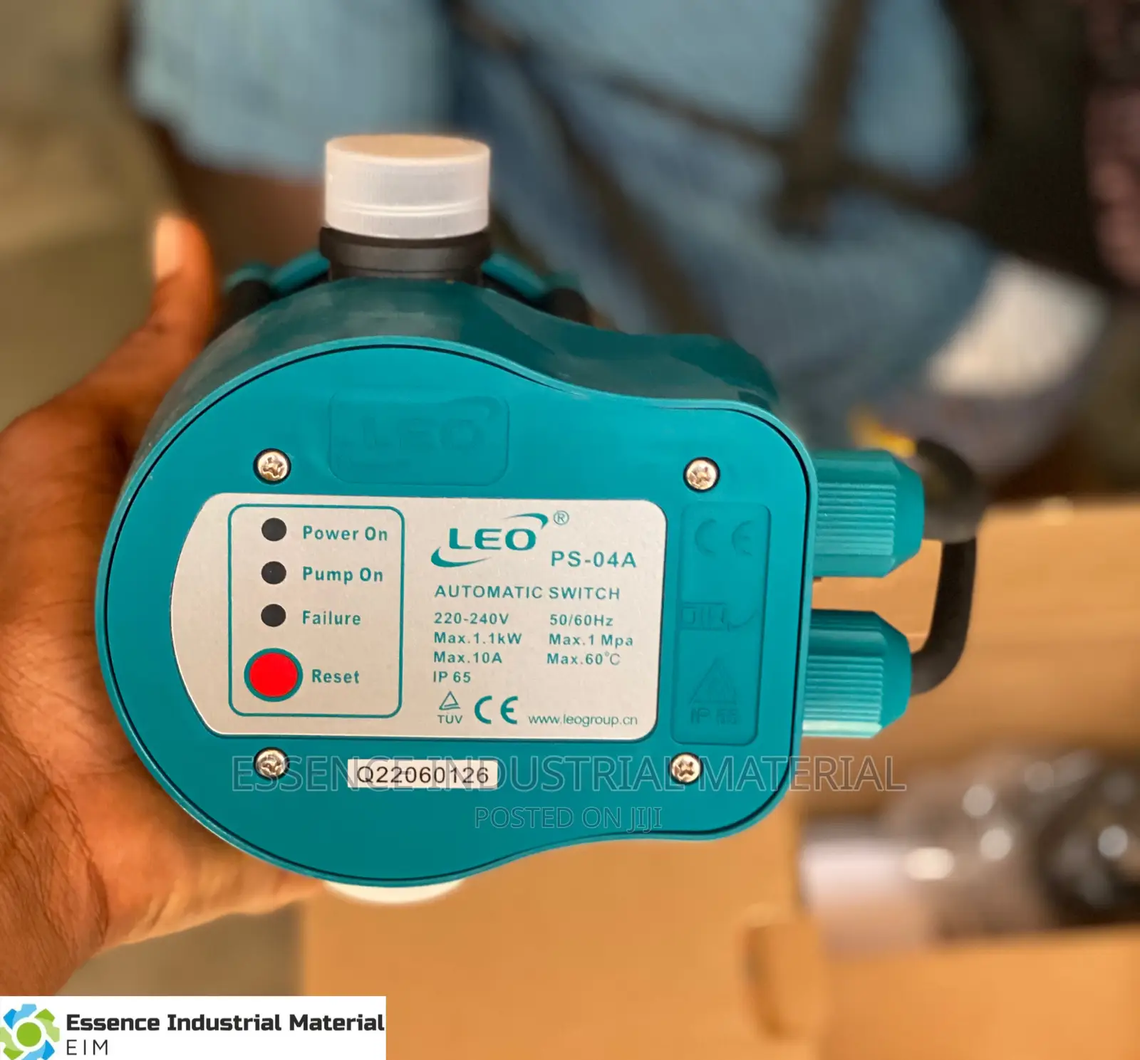 The LEO PS-04A Automatic Pressure Switch