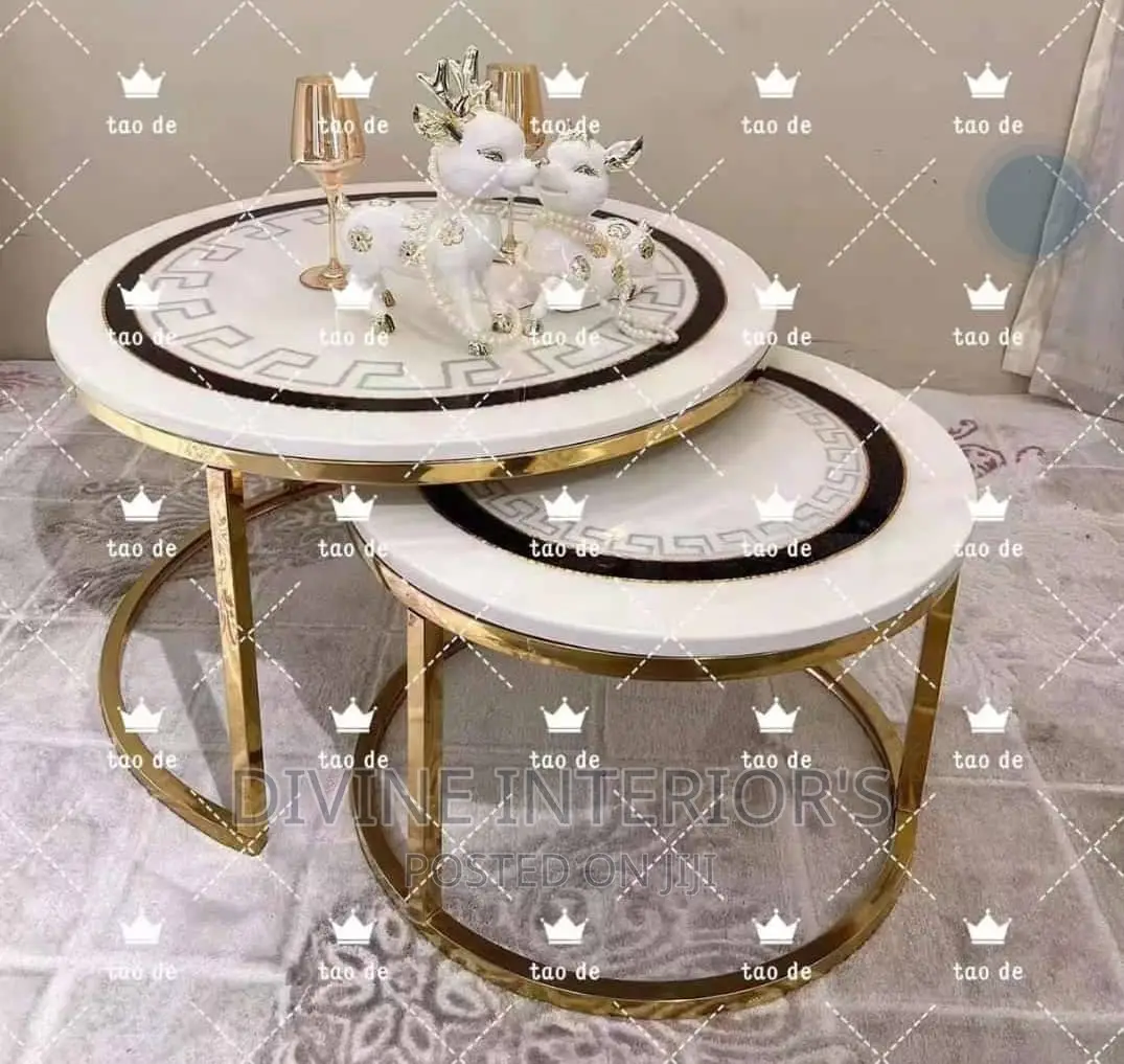 Luxurious Centre Table With Extension