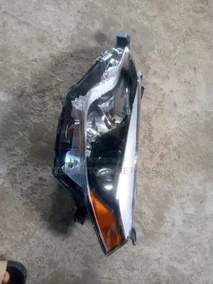 Head Light for Toyota Corolla 2015