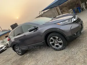 Honda CR-V Touring AWD 2018 Gray