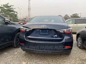 Toyota Yaris 2018 Gray