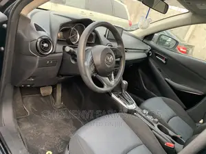 Toyota Yaris 2018 Gray
