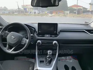 Toyota RAV4 XLE Premium 2022 Matt Black