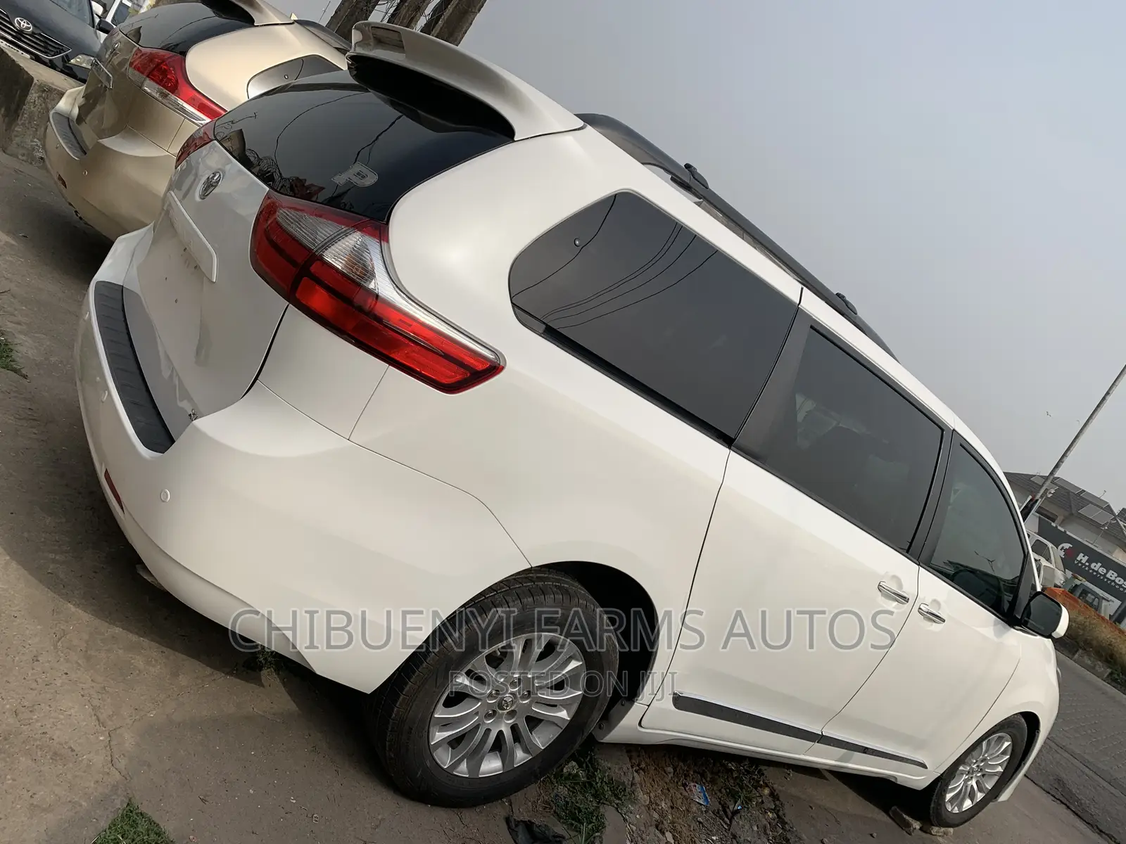 Toyota Sienna 2017 White