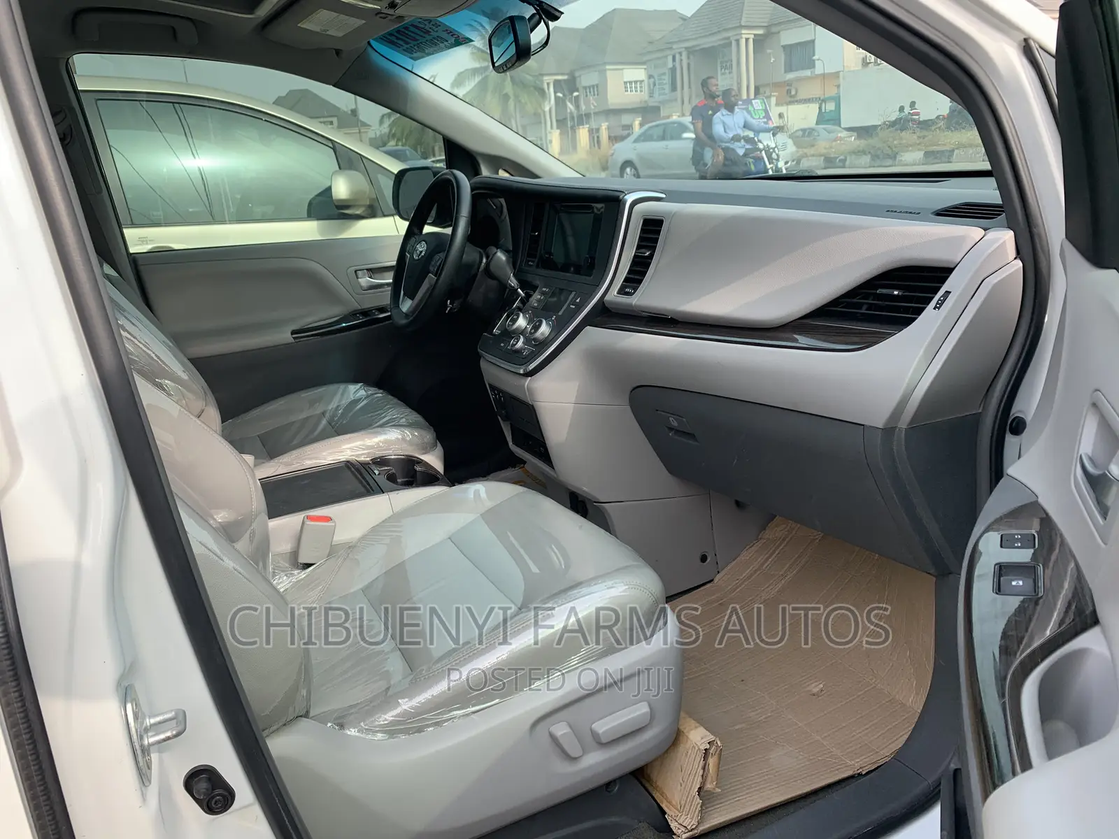 Toyota Sienna 2017 White