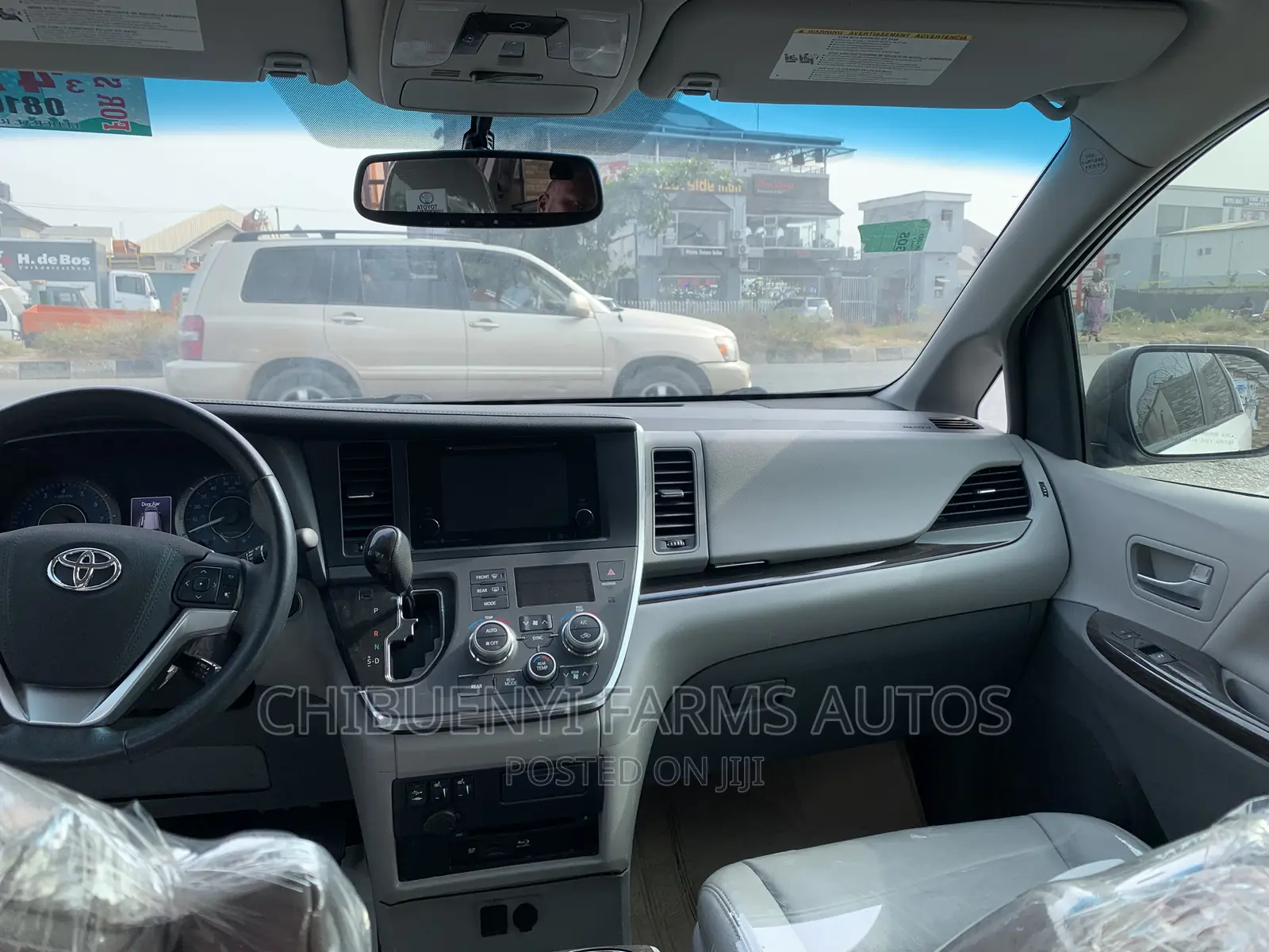 Toyota Sienna 2017 White