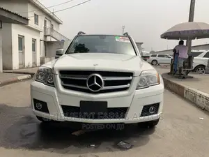Mercedes-Benz GLK-Class 350 4MATIC 2012 White