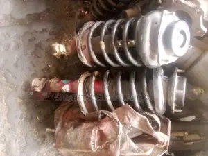Front Shock Nissan Pathfinder Old Model
