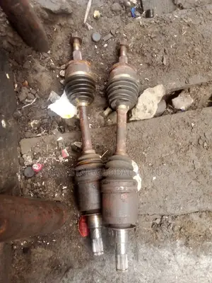 Front Shafts Nissan Pathfinder 05