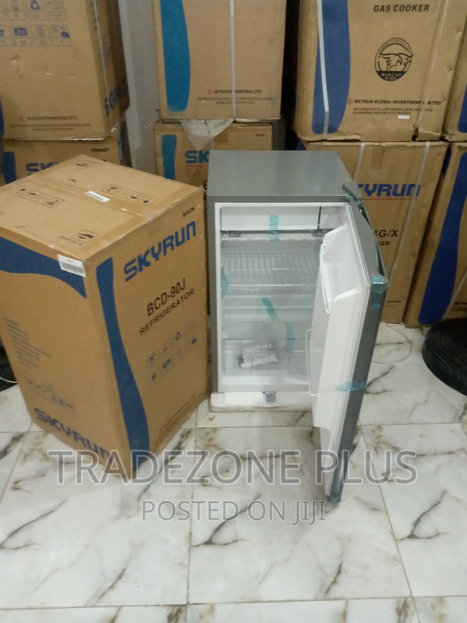 Skyrun Refrigerator BCD-90J(Single Door) 80litre