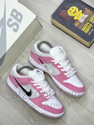 Original NIKE SB DUNK April Skateboard Available in Store