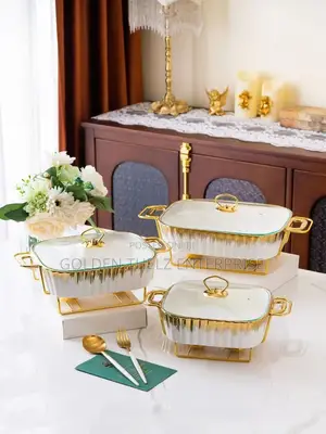 Quality Dinner Set Wit Stand
