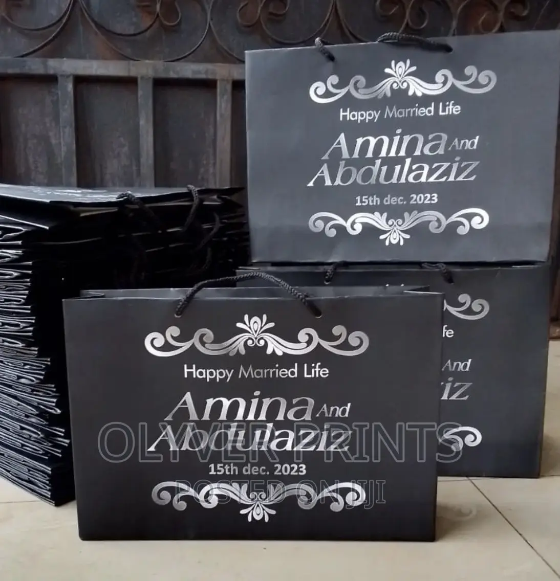 Beautiful Elegant Product Bag