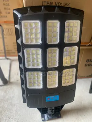 300watts Chip AIO Solar Street Lights