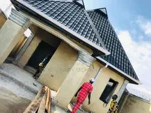 Quality Black Metcopol Design